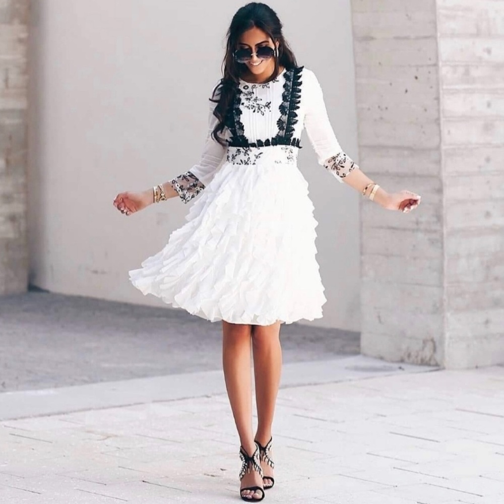 LUXE & ARROW Black & White dress : SIZE M